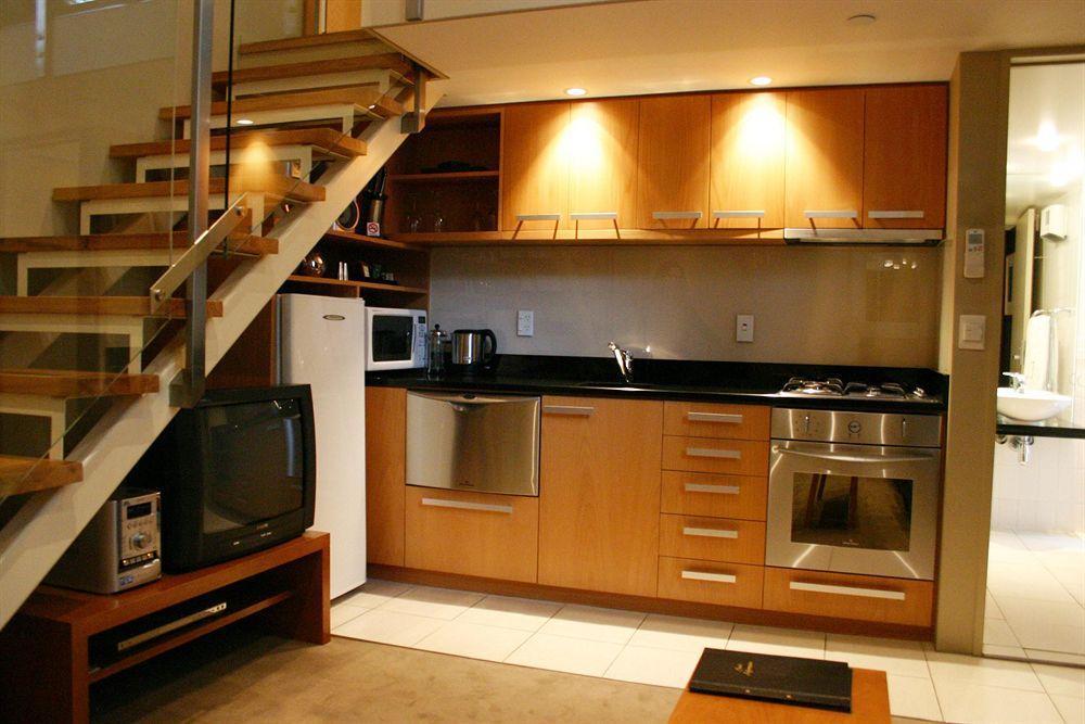 The Poplars Apartment Hotel Крайстчърч Екстериор снимка